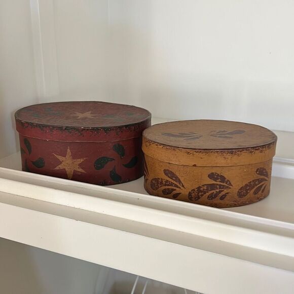 2 Nesting Shaker Boxes - Picture 2 of 4